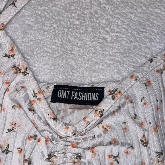 Floral Tank Top - Picture 3 of 4